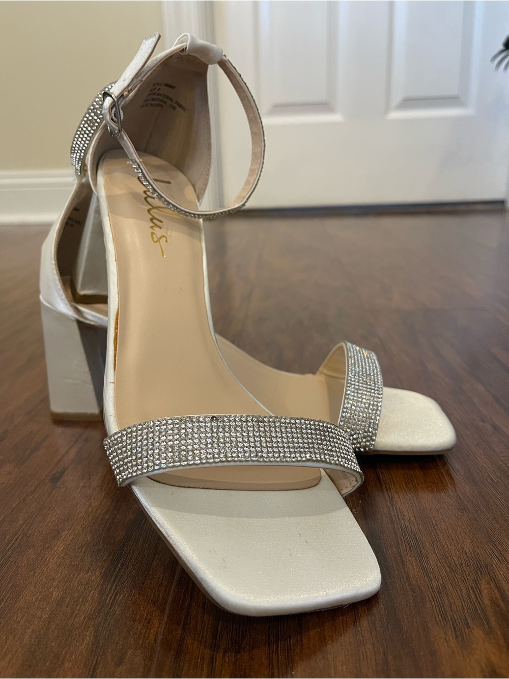 Lulus Rhinestone Block Heel Sandals Nude Size 9 Sparkly Party Wedding Shoes
